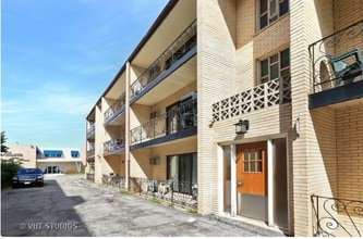 Building Photo - 6466 N Northwest Hwy