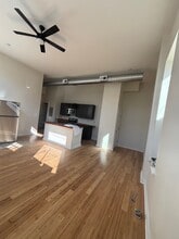 Building Photo - 4124 Kirby Ave