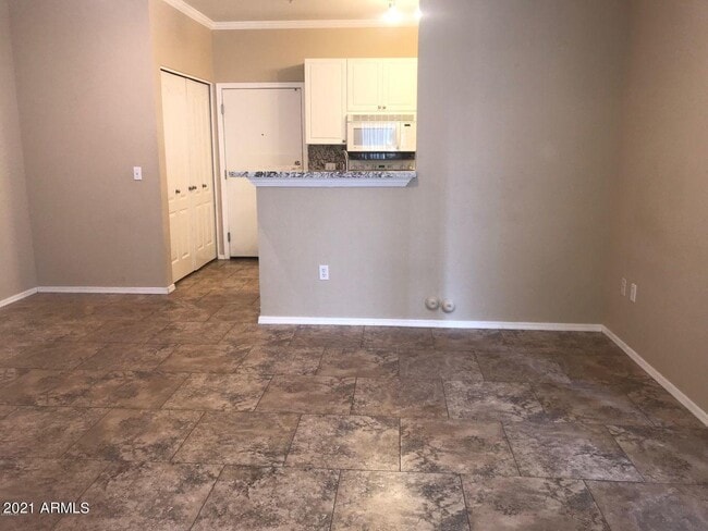 Building Photo - 1701 E Colter St