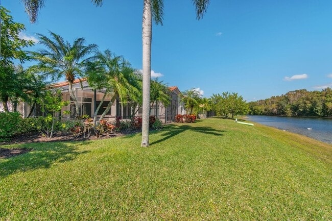 Building Photo - 474 Stonemont Dr