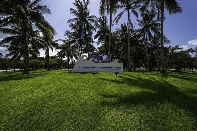 Building Photo - 259 S Cypress Rd