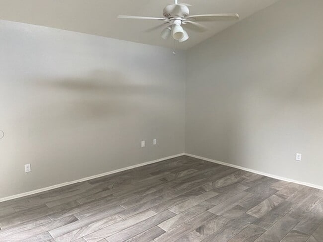 Building Photo - A Special 2 bed 2 bath Condo overlooking C...