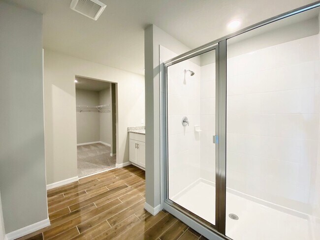 Building Photo - Home in St Cloud for Rent