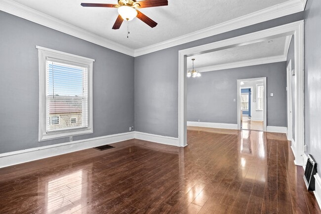 Building Photo - 116 Olive St