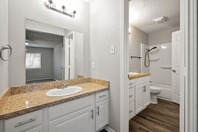 Building Photo - Lake Arlington area 4 bedroom with large yard