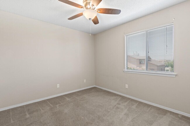 Building Photo - 14029 Volcanic Rock Dr