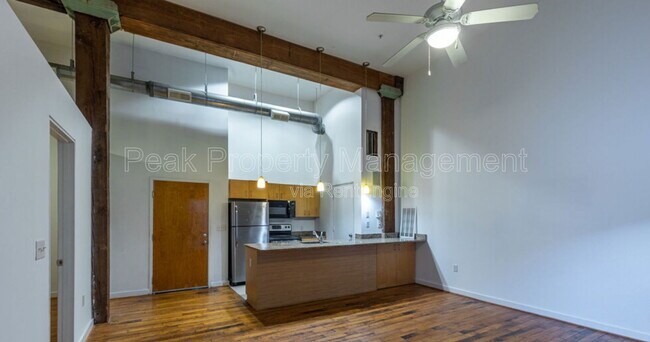 Building Photo - 15 N Union St