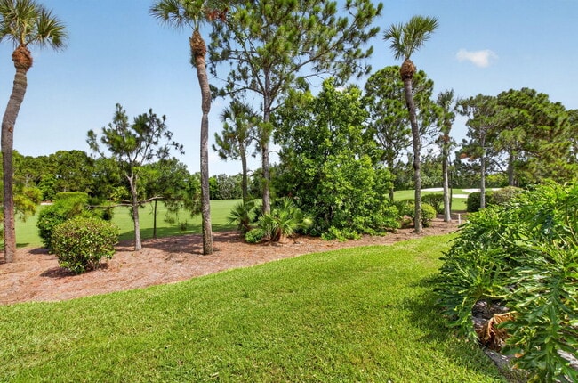 Building Photo - 7473 Glendevon Ln