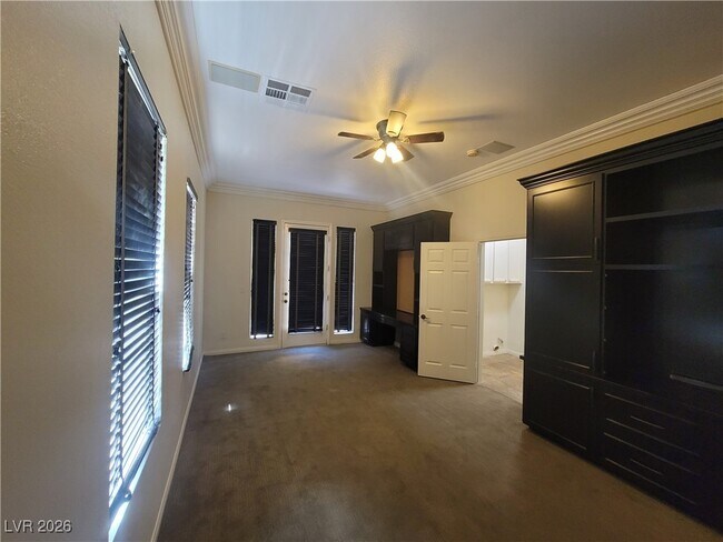 Building Photo - 9338 Wilderness Glen Ave