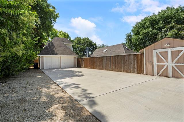 Building Photo - 5833 Victor St