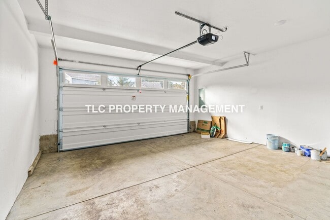 Building Photo - Gorgeous Home for Rent