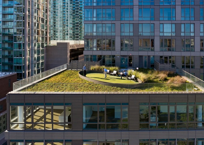 Building Photo - 75 Park Ln S