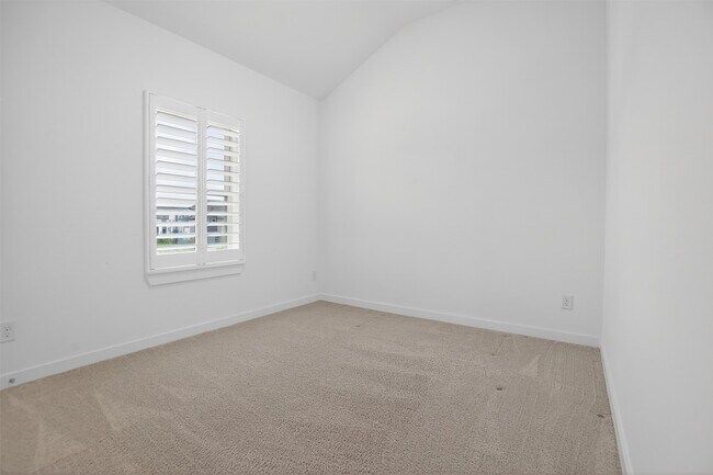 Building Photo - 16607 Lake Austin St