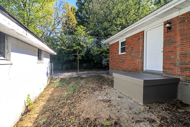 Building Photo - 3 Bedroom; 1 Bath; Ranch Home