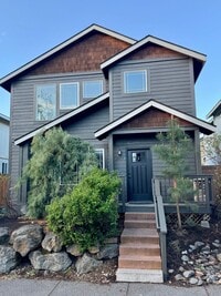 Building Photo - Charming 3 Bedroom home near Old Mill!