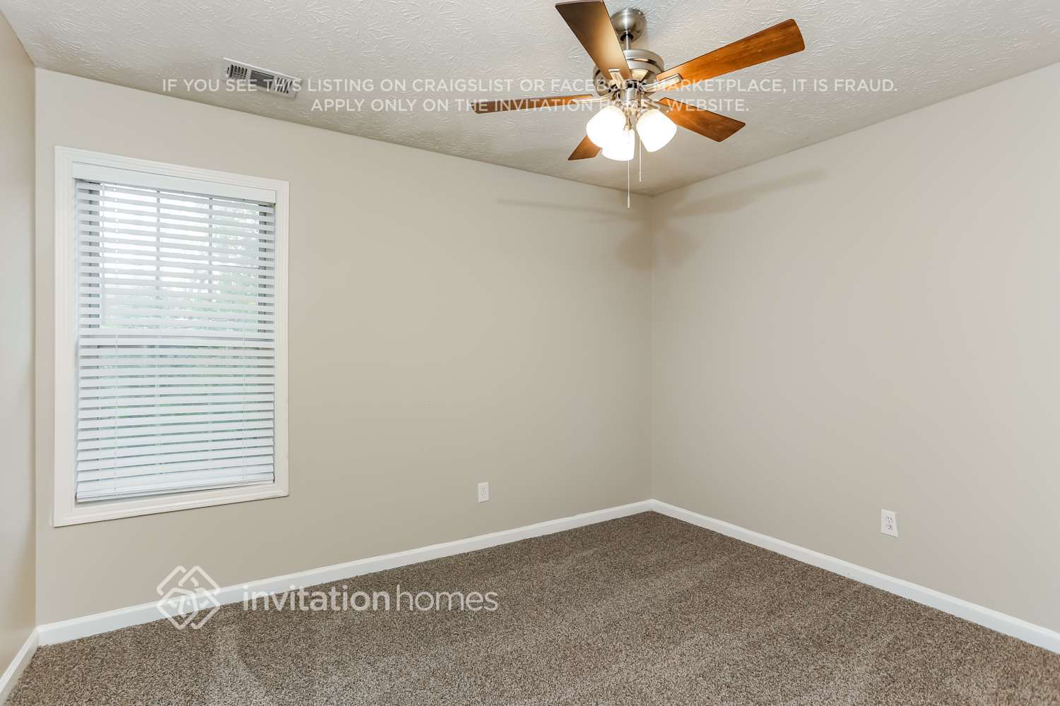 Building Photo - 2609 Duck Ct