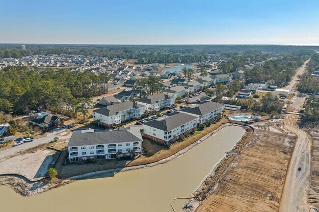 Building Photo - 4140 Hibiscus Dr