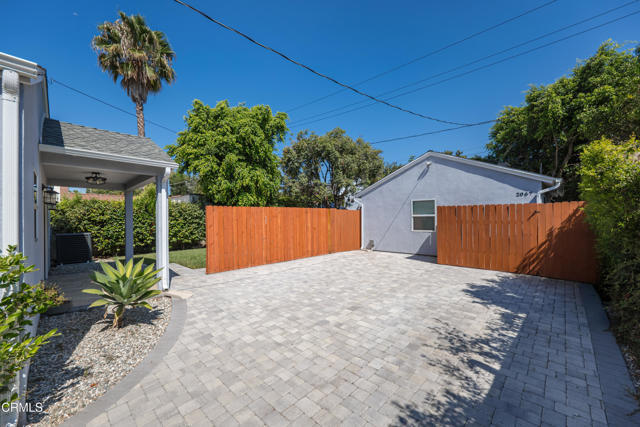 Building Photo - 2065 Casa Grande St