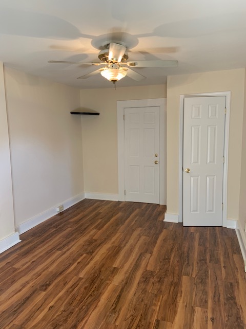 Living Space/Bedroom - 228 W Barnard St