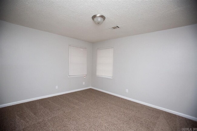 Building Photo - 9110 Woodford Dr