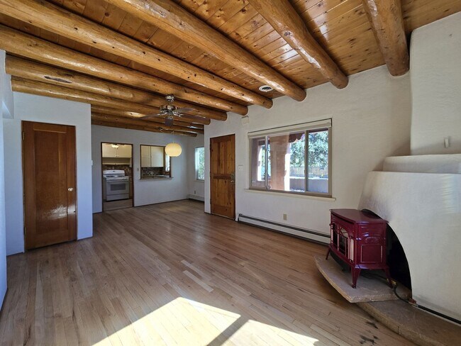 Building Photo - 1823 Tewa Rd