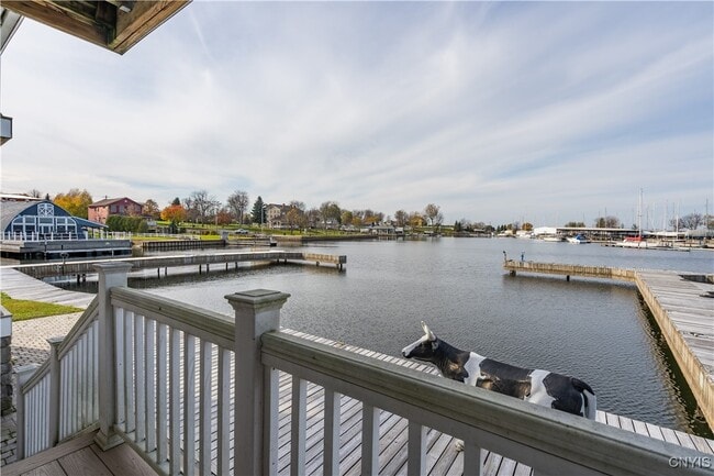 Building Photo - 207 General Smith Dr