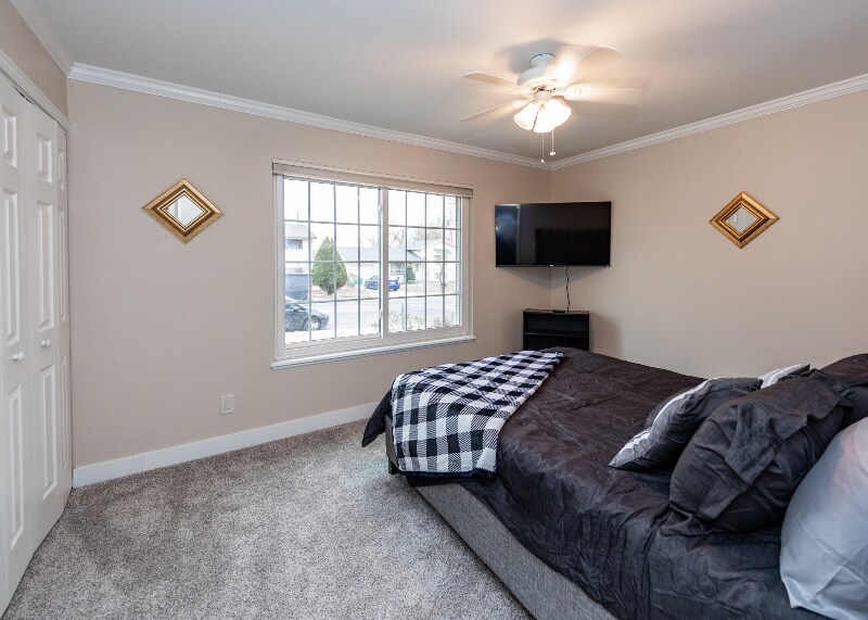 Building Photo - 2068 Fernwood Dr