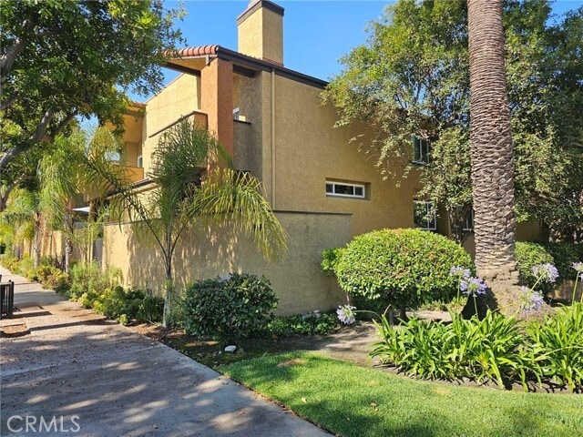 Building Photo - 200 W Lime Ave