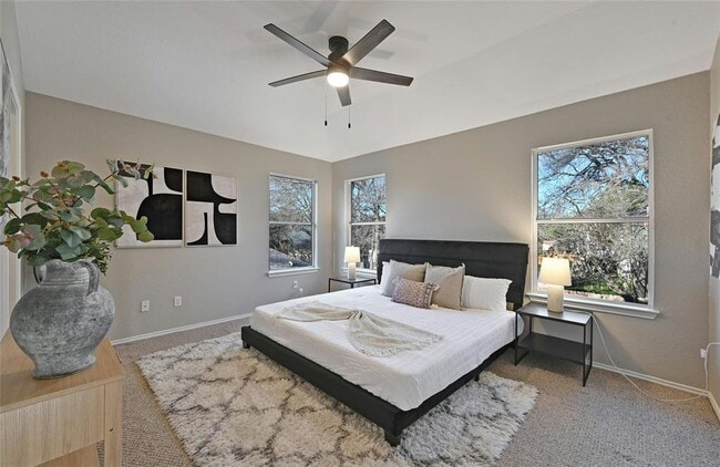 Building Photo - 9504 Sanford Dr
