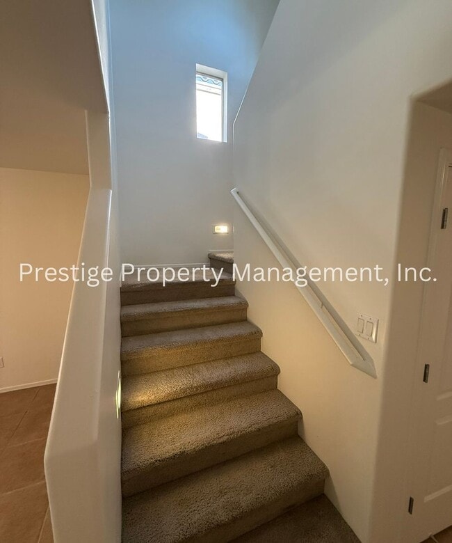 Building Photo - 2/2.5 2 Story Home in Sahuarita!!