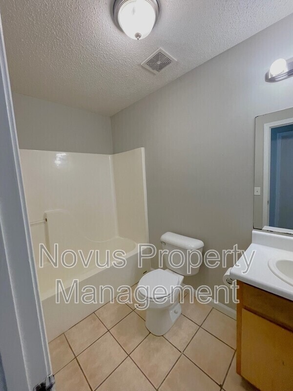 Building Photo - 316 4th St