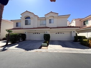 Building Photo - 1st Floor Condo in Guard Gated Painted Desert 2 bed/ 2 bath