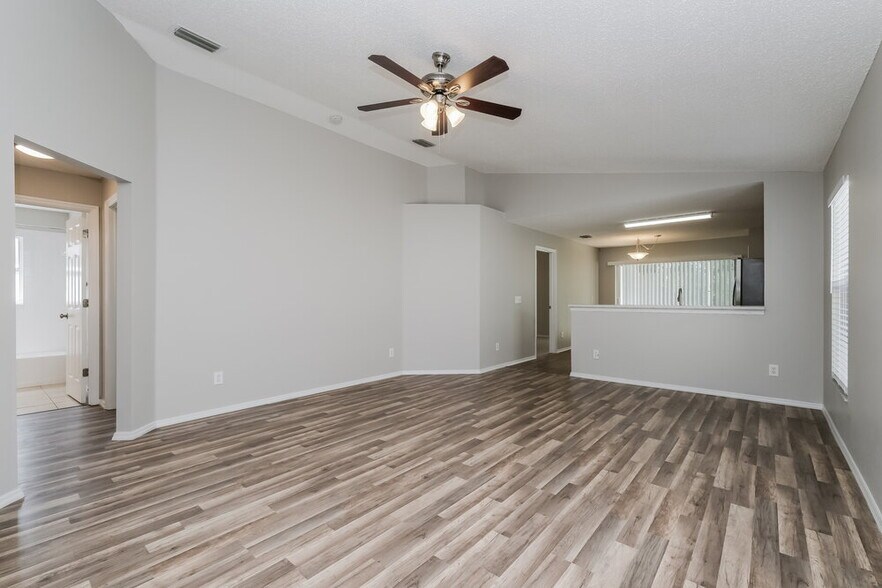 Building Photo - 8733 Morrison Oaks Ct