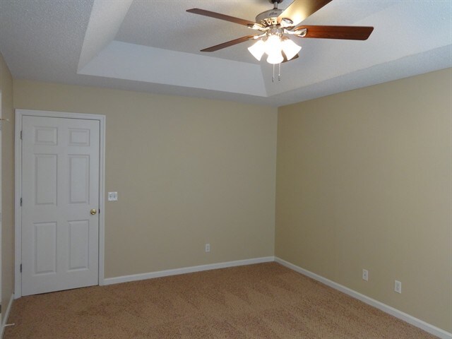 Building Photo - 3 Mallorys Ct