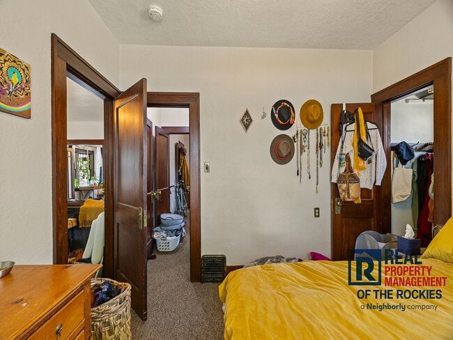 Building Photo - Charming 2 Bed 1 Bath House in Old Town!