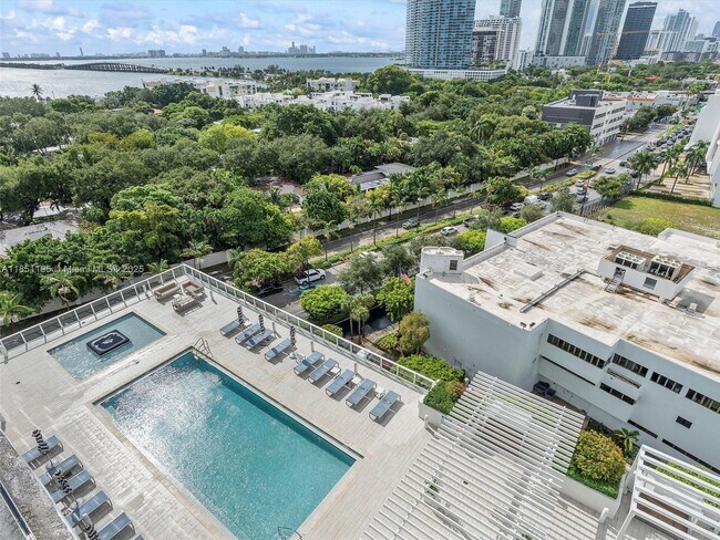 Building Photo - 4250 Biscayne Blvd