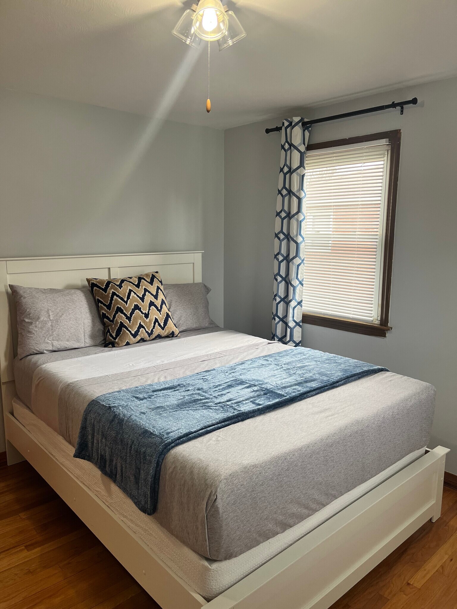 Building Photo - 52 Gould Dr