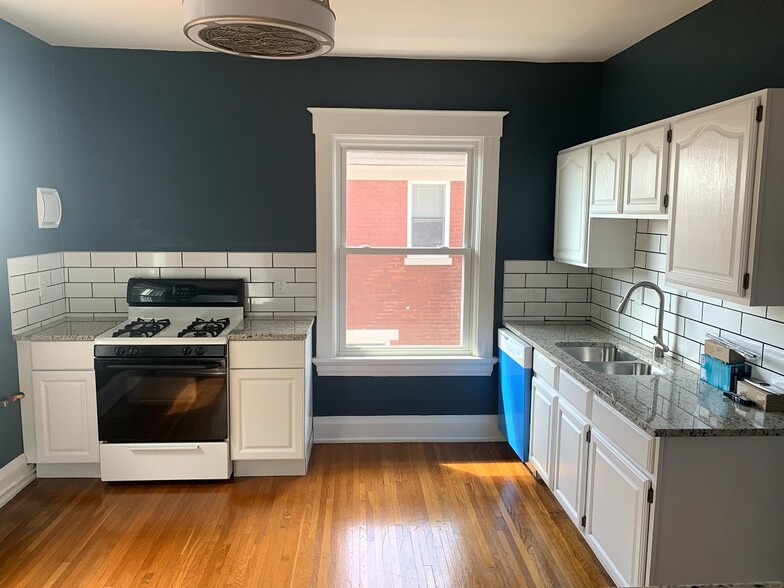 Building Photo - 3554 Zumstein Ave