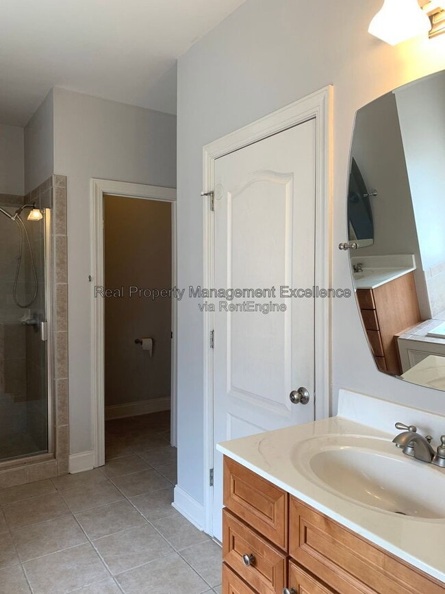 Building Photo - 1005 Hadley Meadows Dr