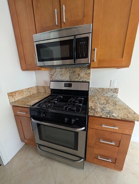 Building Photo - 5219 Packard St