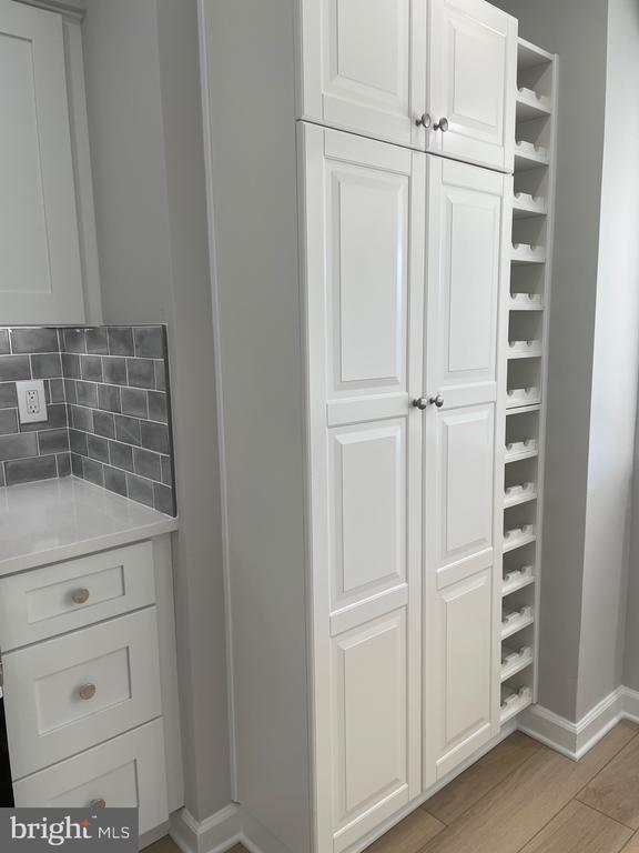 Building Photo - 5225 Pooks Hill Rd