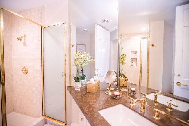 Building Photo - 75273 Spyglass Dr