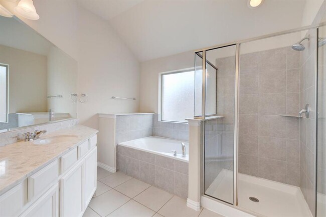 Building Photo - 753 Hot Spring Valley