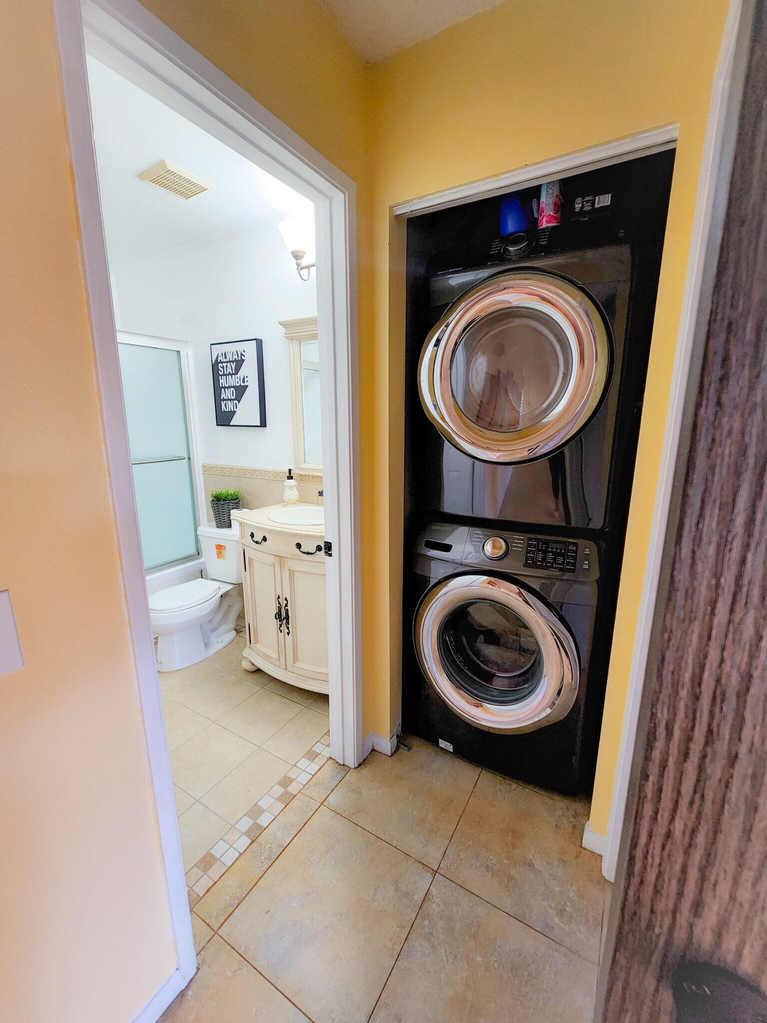 Washer/Dryer in unit - 20531 S Vermont Ave