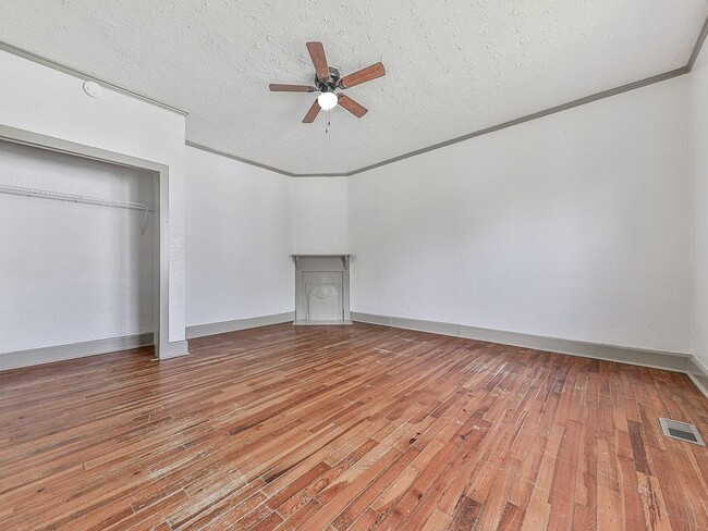 Building Photo - 22 Ohio St