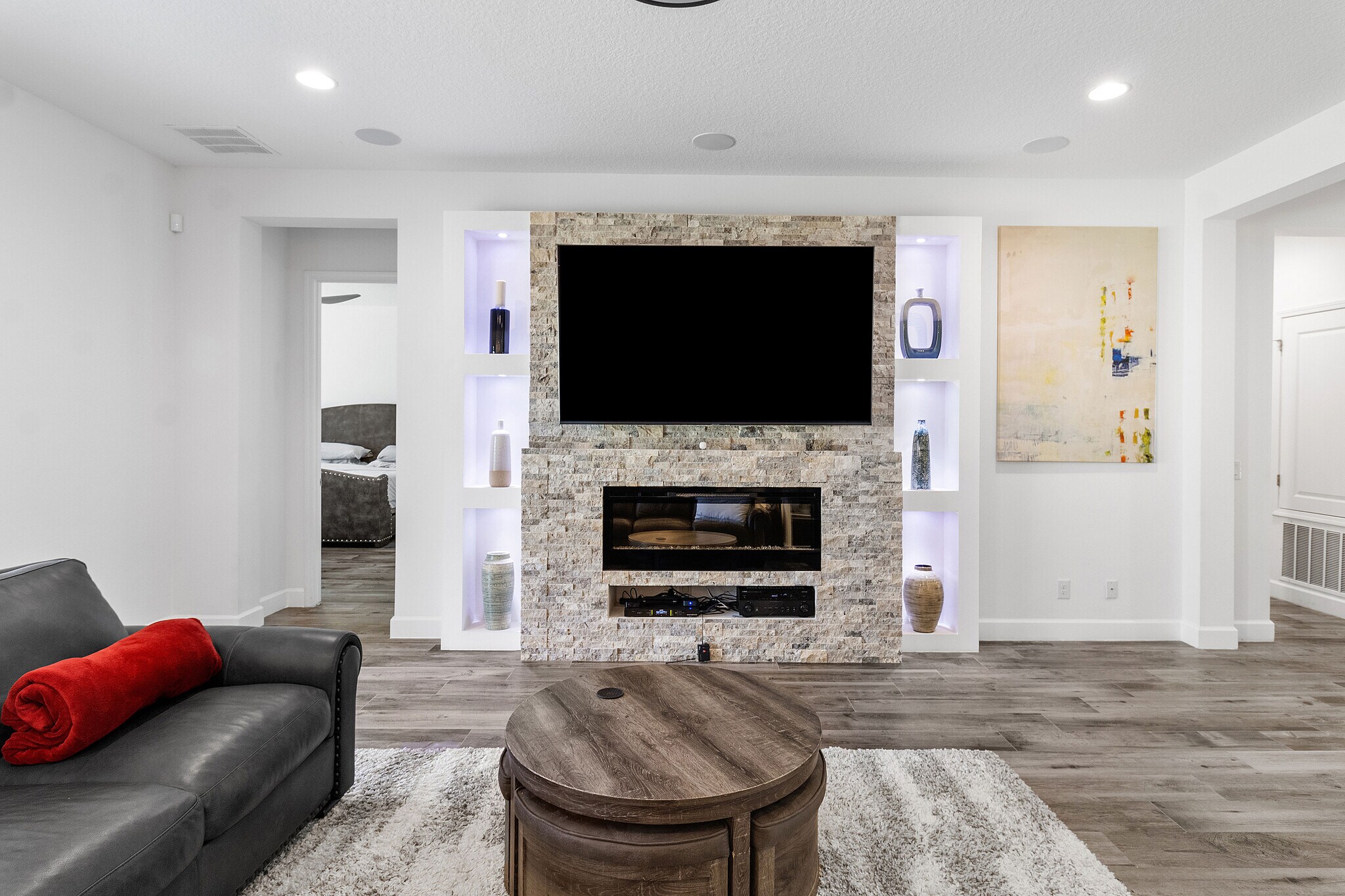 Building Photo - 7531 Mandarin Grove Way