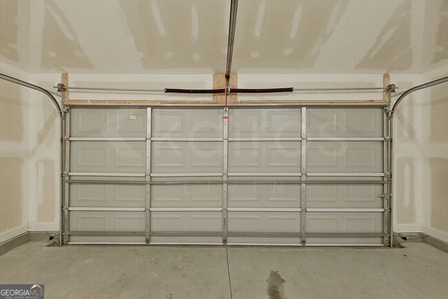 Building Photo - 223 Western Red Cedar Dr