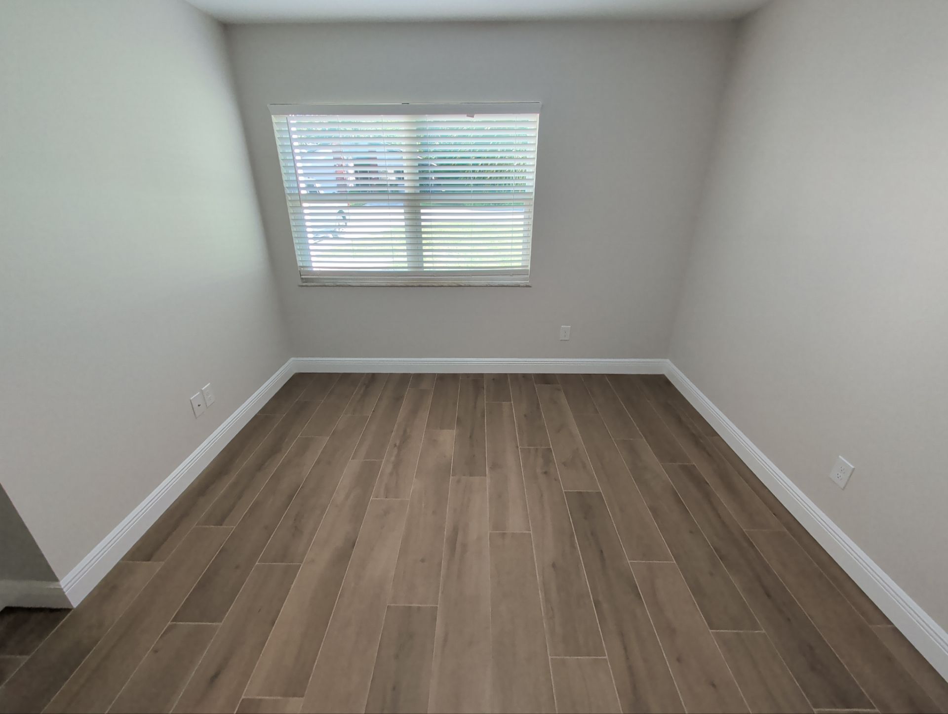 Building Photo - 7 Chinaberry Cir