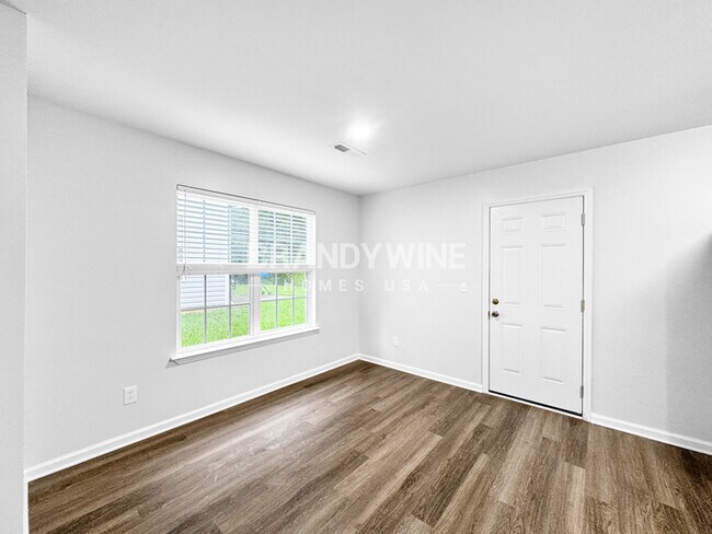 Building Photo - 986 Ramsgate Dr SW