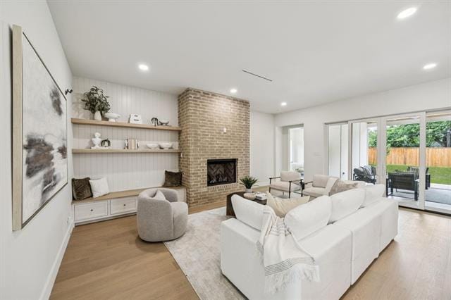 Building Photo - 6244 Richmond Ave